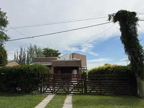 Casa 7 ambientes con 3 baños