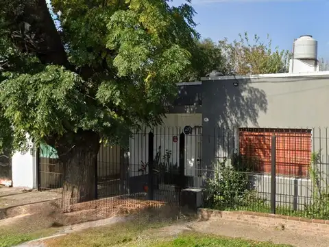 Casa en venta en José C Paz
