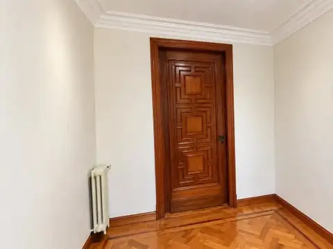 Av Pte Roque Saenz Pena 600, Piso 6