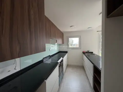 Departamento en Alquiler de 3 dormitorios