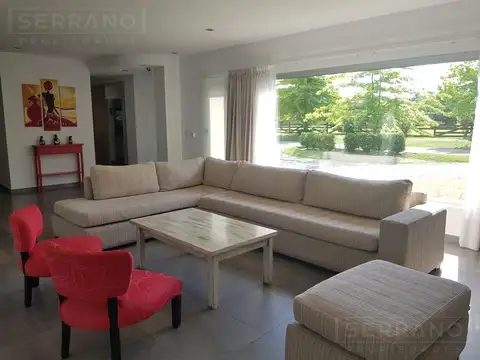 AKK. Alquiler casa 5 ambientes Barrio Sausalito Club, Pilar