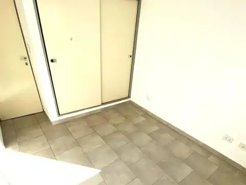 Departamento en Alquiler en Ramos Mejia, $ 450.000