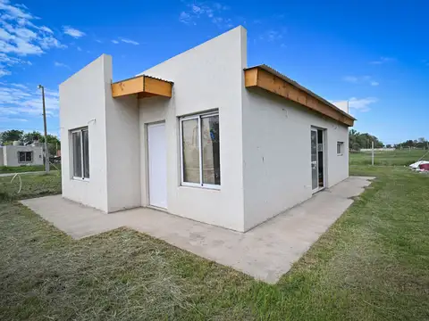 Se vende casa a estrenar en Venado Tuerto