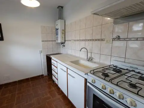 ALQUILER DE CASA 3 DORM./ B° MIRADOR DEL OLIVIA
