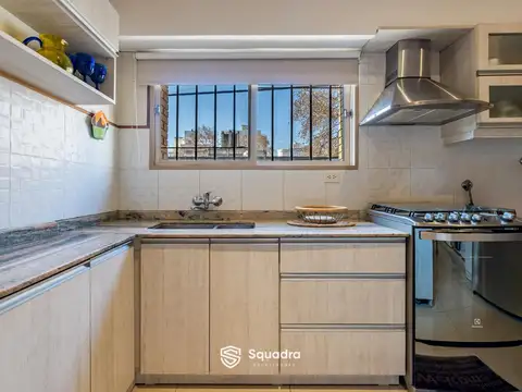 Depto Tipo Casa 6 ambientes con 2 baños