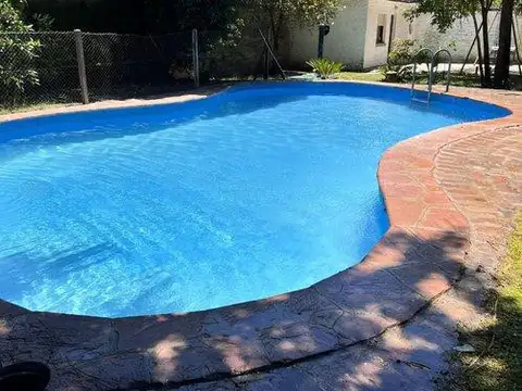 VENTA QUINTA GARIN CASA PILETA QUINCHO EVENTOS LOTE 1100MTS