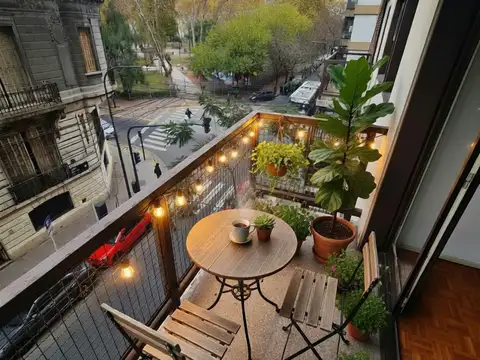 2 AMB FRENTE BALCON VISTA PANORAMICA, HIPOLITO IRIGOYEN 2193 6ª (BARRIO: BALVANERA)