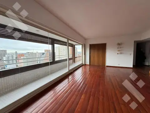 Departamento en Alquiler de 5 dormitorios