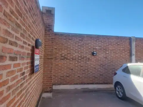 Carlos Pellegrini 700