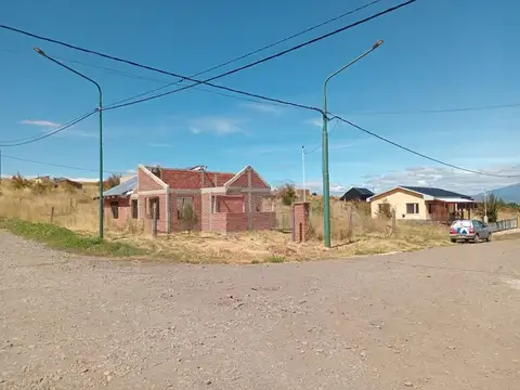 Casa 4 ambientes con 1 baño