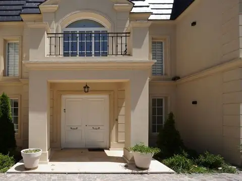 Casa en Venta en Estancias Del Pilar, USD 890.000