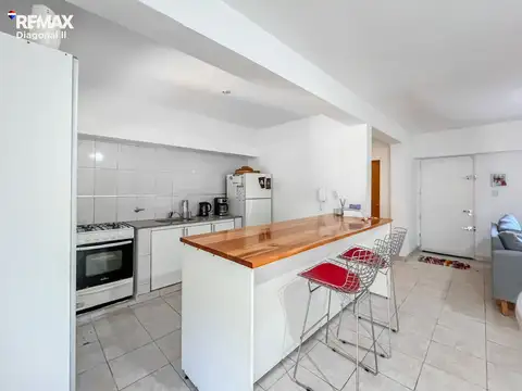 Depto Tipo Casa en Venta con 1 cocheras