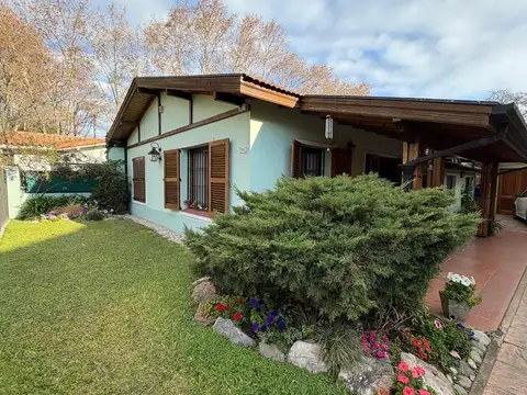 Adrogue centro casa en venta APTA CREDITO 2 dorm jardin