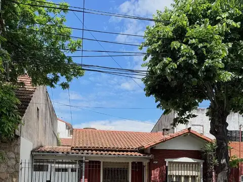 Propiedad en Villa Adelina con excelente ubicacióne