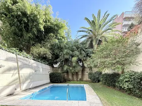 departamento  semipiso 4 ambientes  con dependencia con baño  balcon cochera  baulera piscina jardin