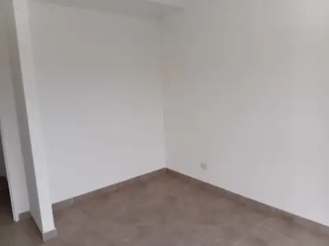 ZAPIOLA 1600, Piso 1
