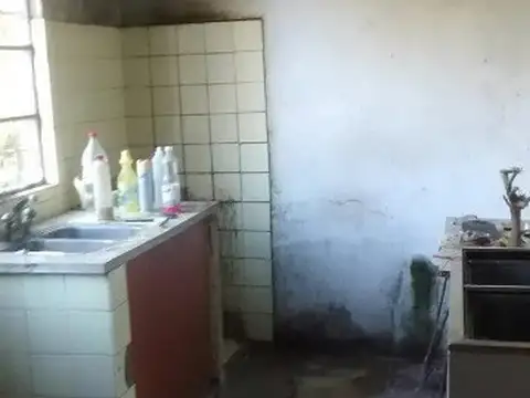 Casa - Venta - Argentina, Guernica - Mansilla 432