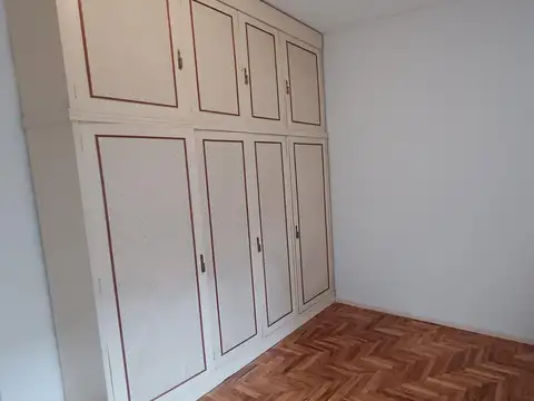 Departamento en Alquiler en Floresta, $ 750.000