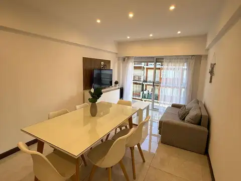 Departamento 3 amb a la calle con Balcon corrido 