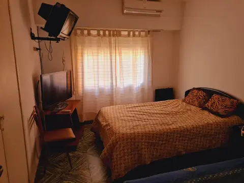 Casa 5 ambientes con 1 baño