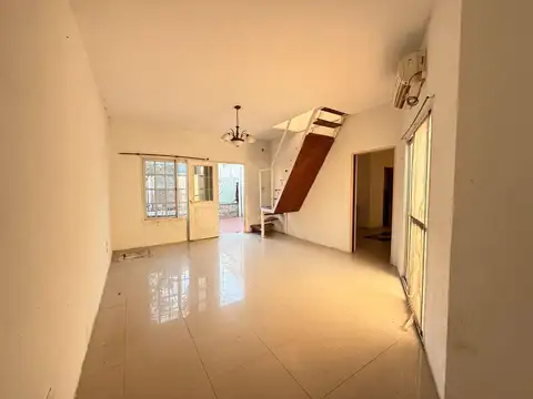 Av. Balbín 2080 , Piso PB