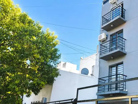 VENTA DEPTO 2 AMBIENTES CASTELAR APTO CREDITO