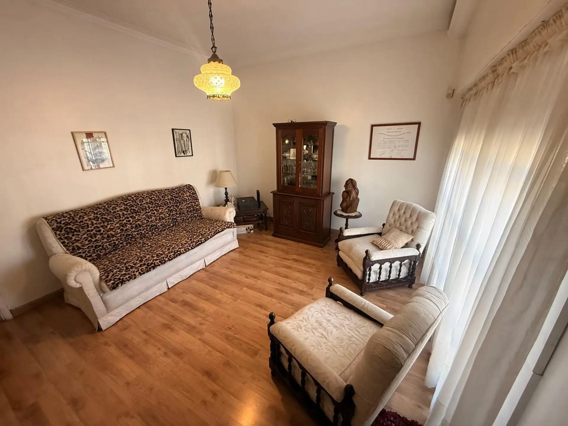 Casa de cuatro ambientes en Av. Vertiz 3700 con parque