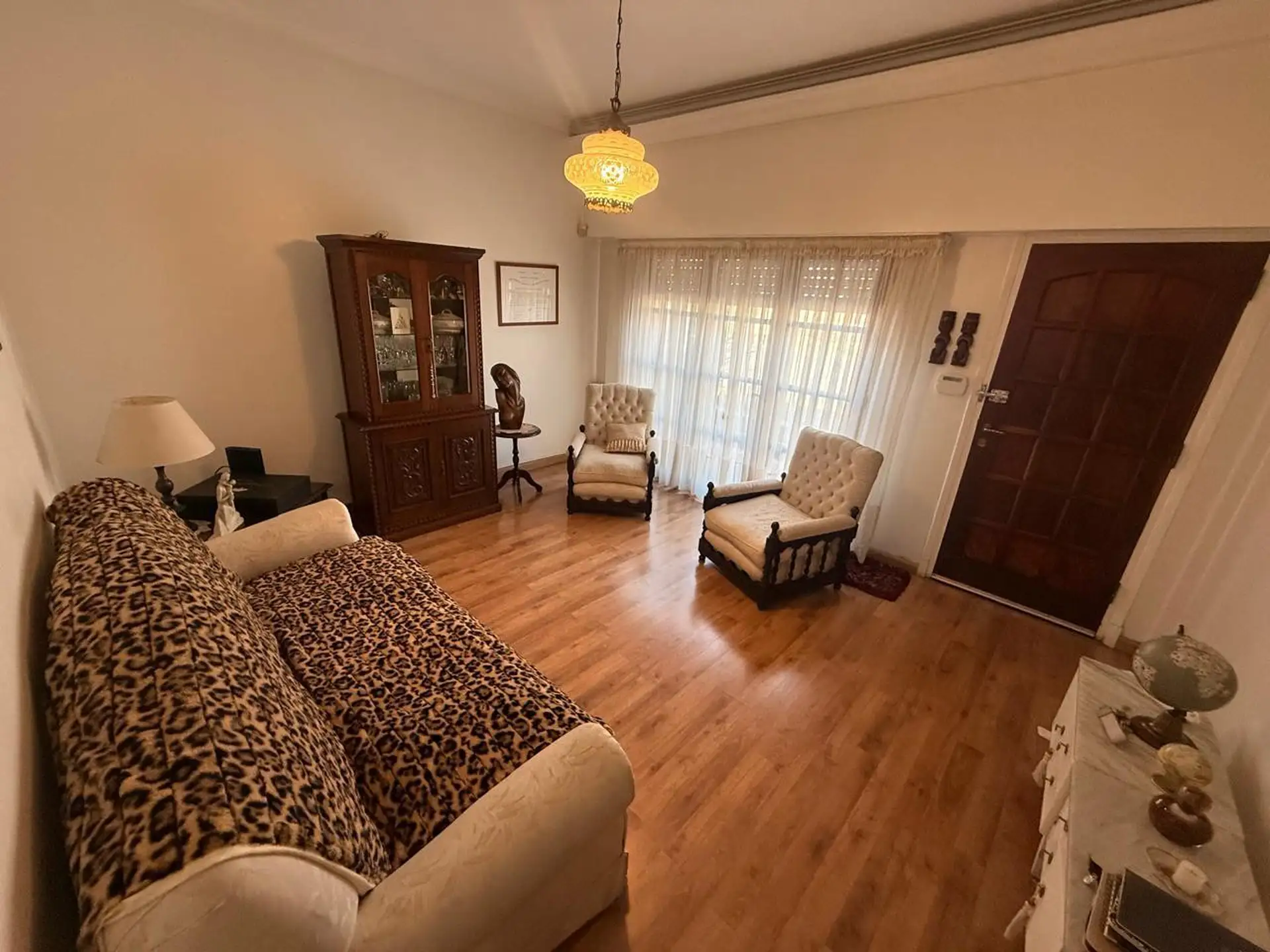 Casa de cuatro ambientes en Av. Vertiz 3700 con parque