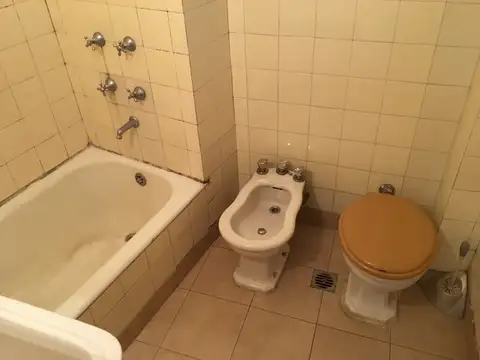 Departamento en Alquiler en Almagro, $ 800.000