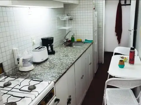Barrio Norte, Mansilla 2700, 2 amb, 50m2, $ 880,000 + expensas + agua + luz + gas + internet. 2...
