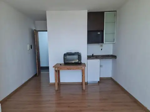 Departamento en Alquiler en Echesortu, $ 310.000