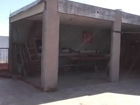 Ombu (Calle Nro.94) 4500