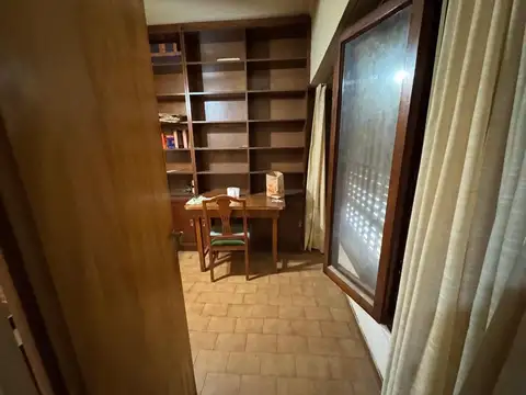 Casa 5 ambientes con 1 baño