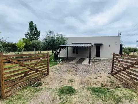 CASA A LA VENTA EN BARRIO ECO DE OLIVARES