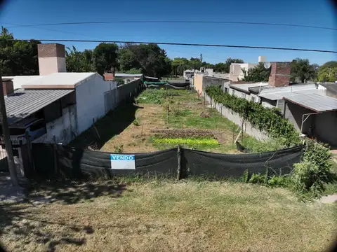 Terreno en Venta 44  mts Fondo