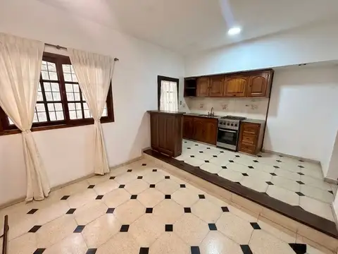 Casa en Alquiler en Quilmes, $ 1.200.000
