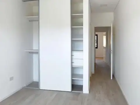 Depto Tipo Casa en Alquiler de 1 dormitorio