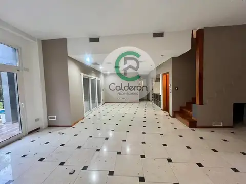 Casa 5 ambientes con 3 baños