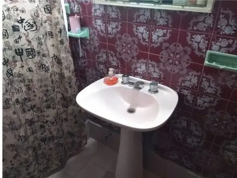 Depto Tipo Casa en Venta al Este