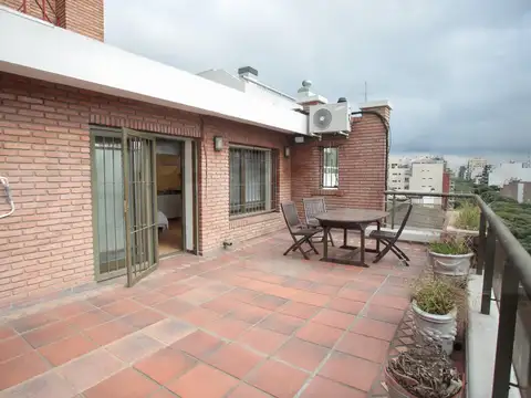 Piso de 3 amb. con dependencia Premium   Monoamb en el Piso 12** y dos Cocheras