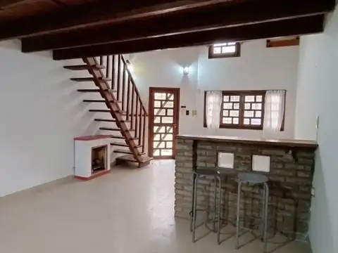 VENTA CASA 2 DORMITORIOS PUEBLO ESTHER CON PILETA