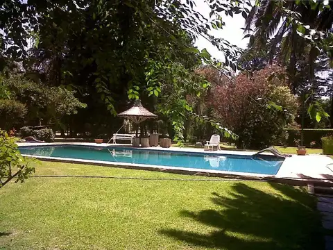 Misiones e/ Barragán y Sarmiento