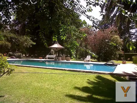Misiones e/ Barragán y Sarmiento