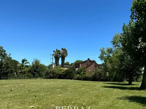 Lote venta de 1300 m2 en Campo Grande Pilar