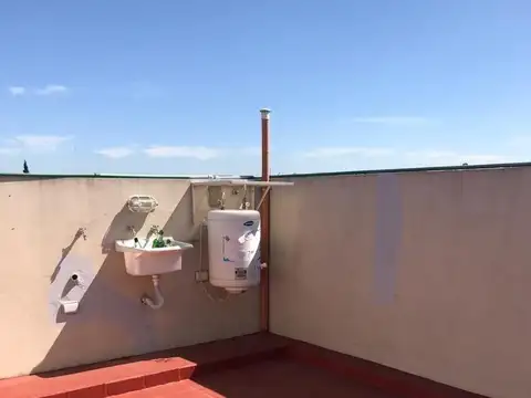 DPTO 2 AMB. C/TERRAZA PROPIA