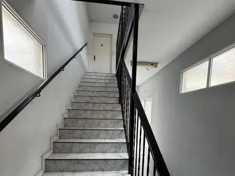 Depto Tipo Casa en Alquiler de 3 ambientes