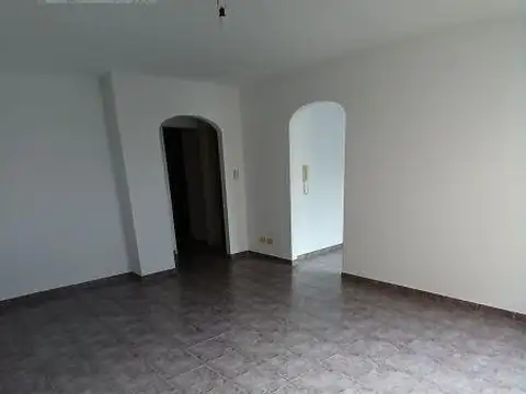 Depto Tipo Casa en Alquiler de 2 dormitorios