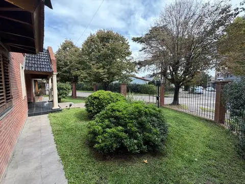 Casa en Venta en Campana, USD 430.000