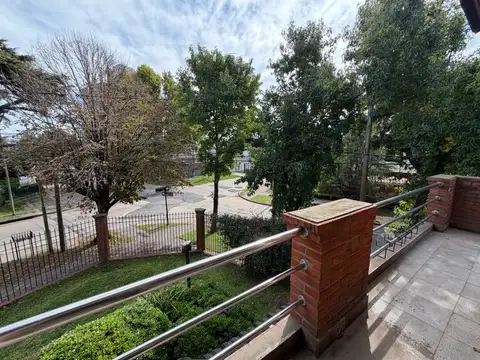 Belgrano 910, esquina Bertolini