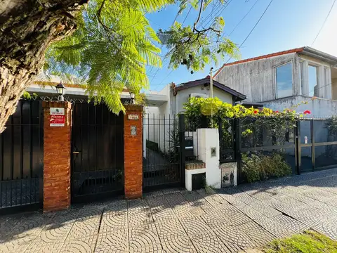 PH de 3 ambientes sin expensas en alquiler, en Martínez.